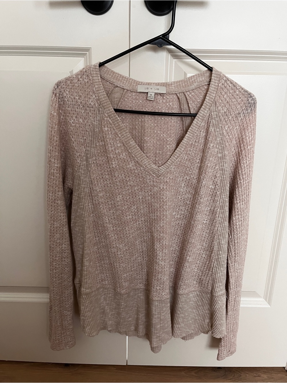 Cozy V-Neck Scoop Sweater in Blush